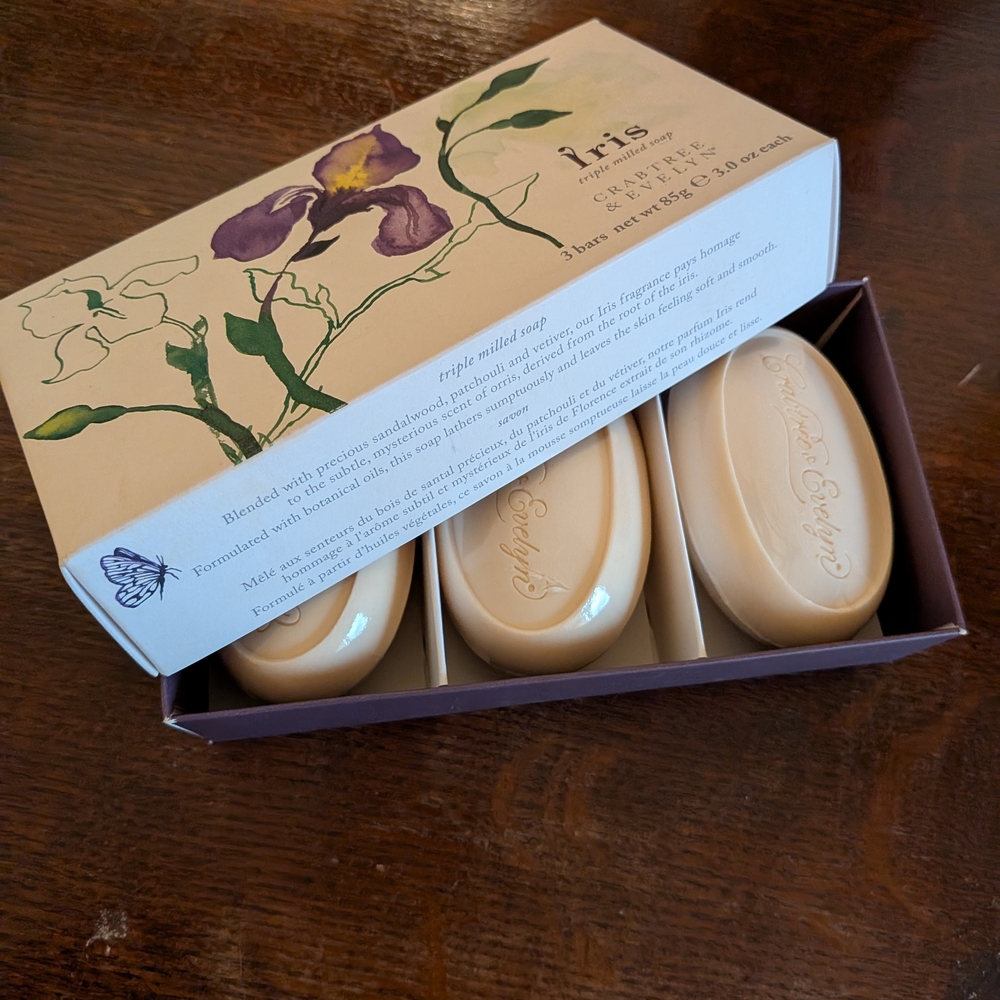 Crabtree & Evelyn Iris Triple Milled Soap Set - BNIP 3 bars Size 3oz